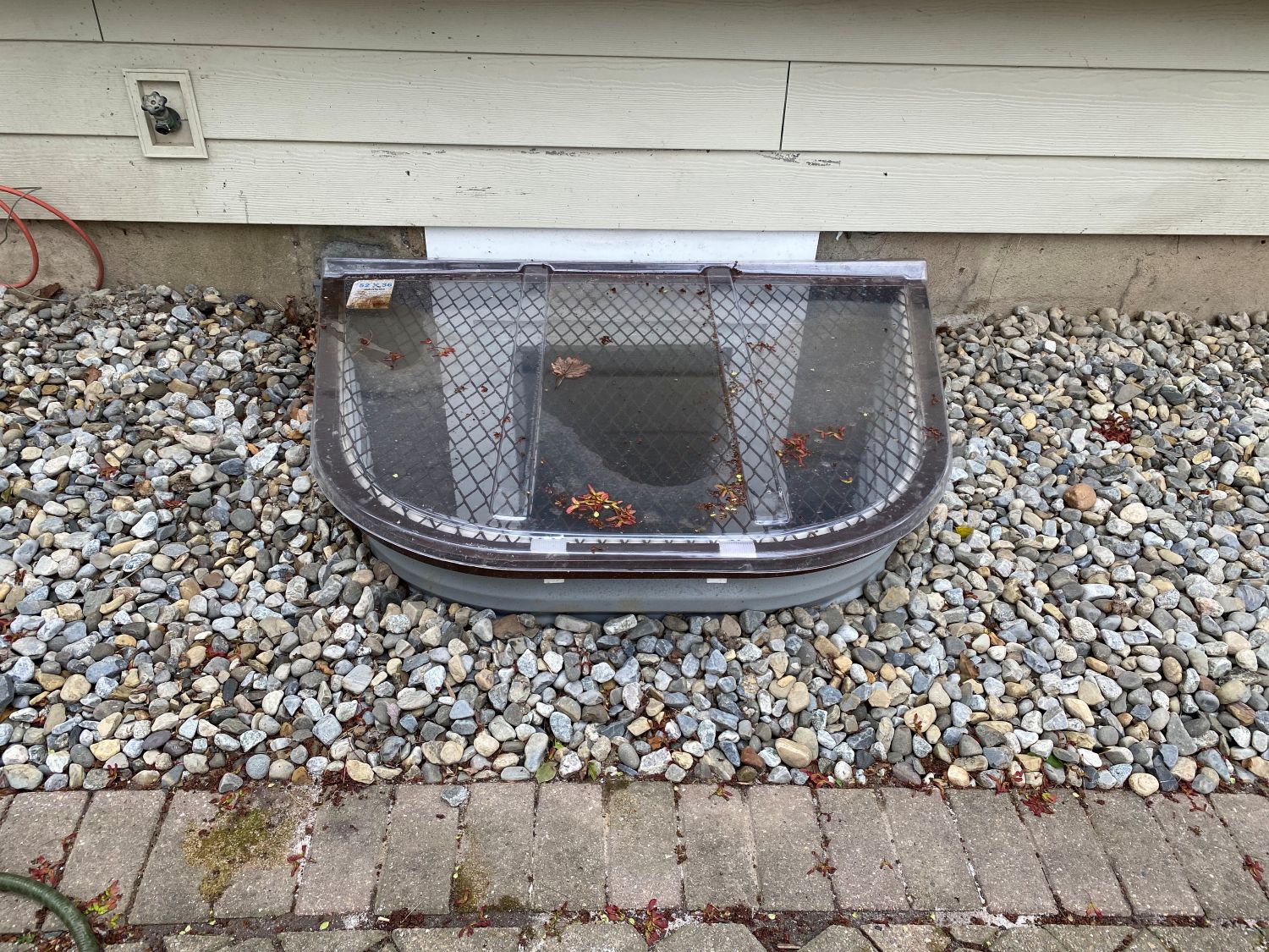 egress-window-well-grate-and-cover-example.jpg